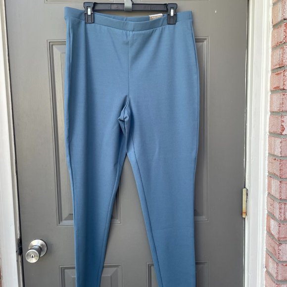 Chico's Pants & Jumpsuits Fabulously Slimming By Chicos Ankle